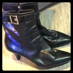 Enzo Angiolini Booties 8.5